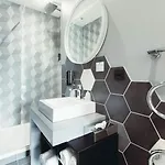 The Originals Boutique, Hotel Le Lion, Clermont-Ferrand